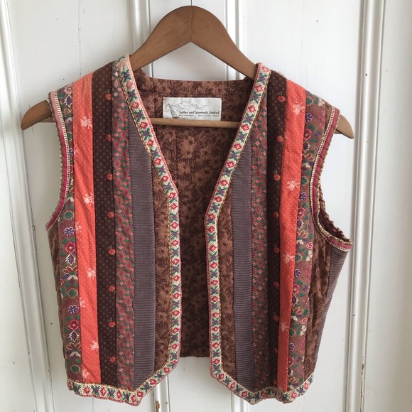 Suttles and Seawinds Jackets & Blazers - Vintage quilted vest, so cute!
